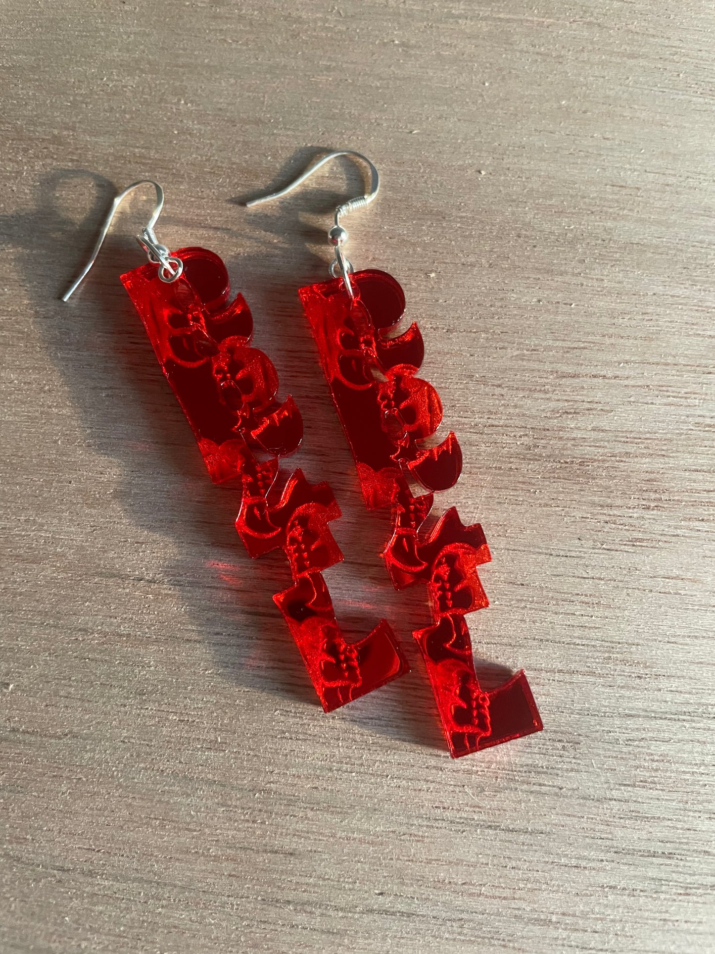 RR4L Mirrored Acrylic Earrings(peeping Kahuku heads)