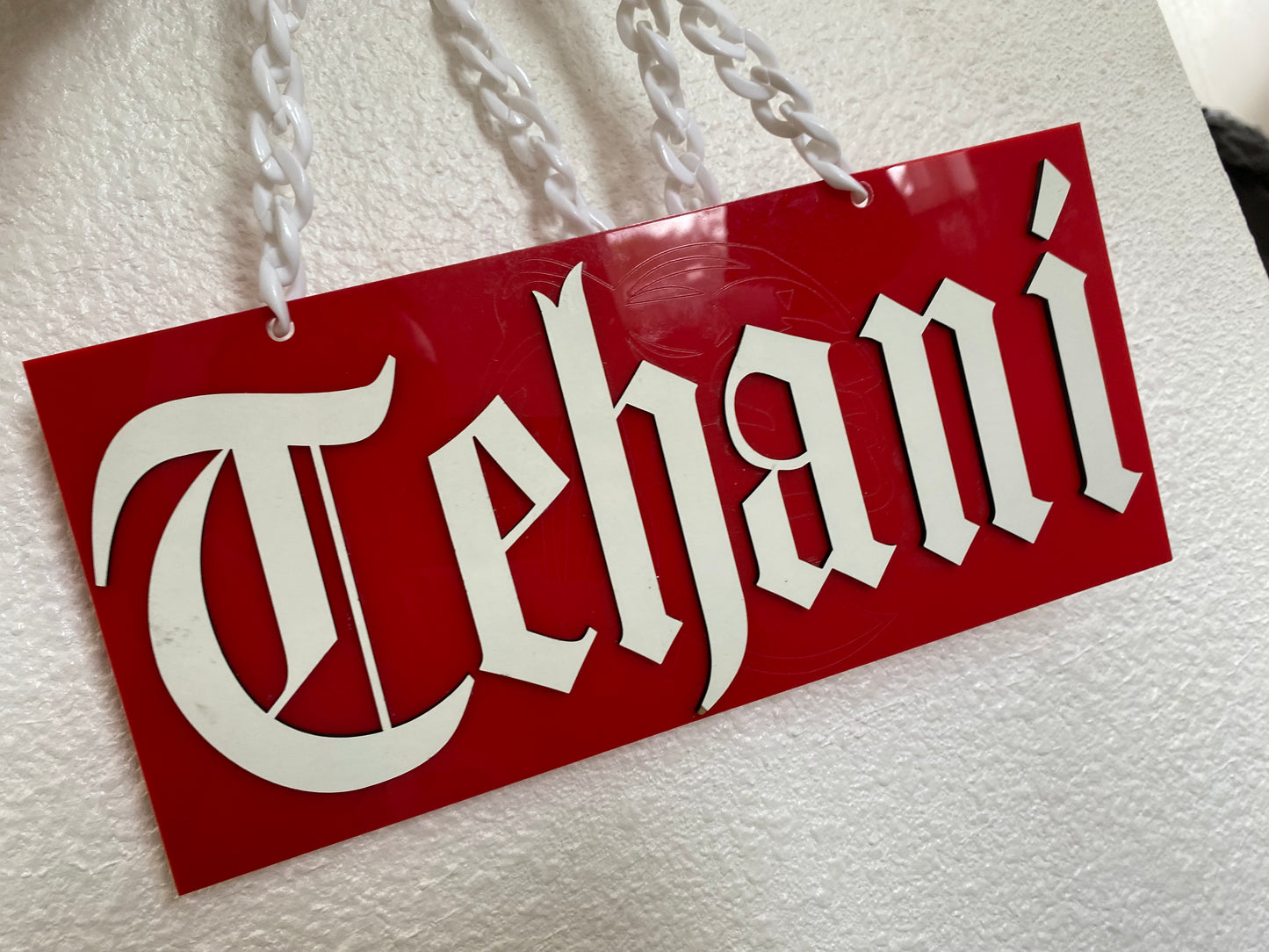 Chained Name Leis